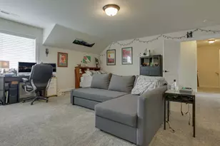 1647 NE Market Dr, Fairview, OR 97024 - Photo 37