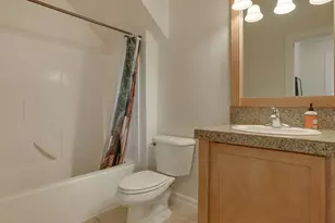 1647 NE Market Dr, Fairview, OR 97024 - Photo 33