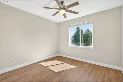 1647 NE Market Dr, Fairview, OR 97024 - Photo 19