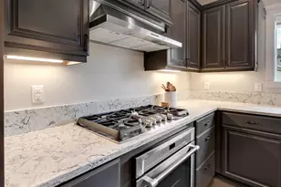 15109 NW Todd St, Beaverton, OR 97006 - Photo 13