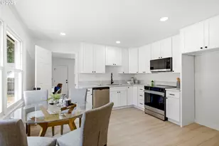 2372 SE 141st Ave, Portland, OR 97233 - Photo 9