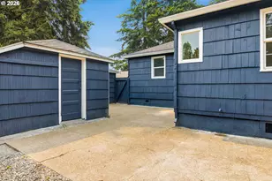 2372 SE 141st Ave, Portland, OR 97233 - Photo 29
