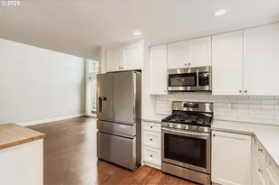 32400 SW Estates Ct S, Wilsonville, OR 97070 - Photo 13