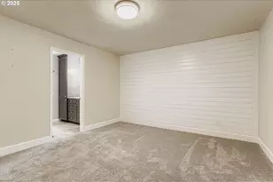 32400 SW Estates Ct S, Wilsonville, OR 97070 - Photo 17