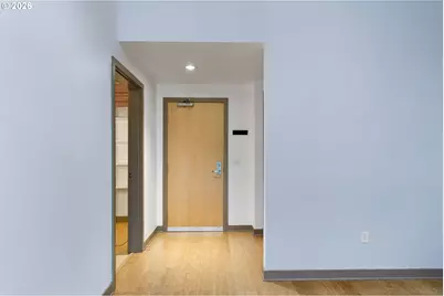 3970 N Interstate Ave #403, Portland, OR 97227 - Photo 23
