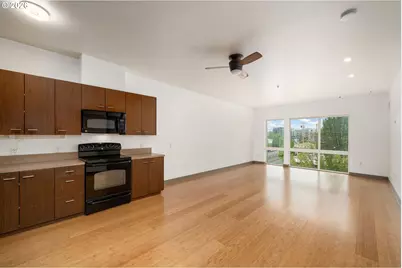 3970 N Interstate Ave #403, Portland, OR 97227 - Photo 7