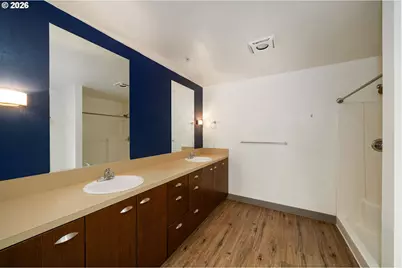 3970 N Interstate Ave #403, Portland, OR 97227 - Photo 17