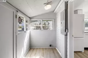 330 NE 1st St, Oakland, OR 97462 - Photo 9