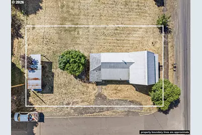 330 NE 1st St, Oakland, OR 97462 - Photo 45