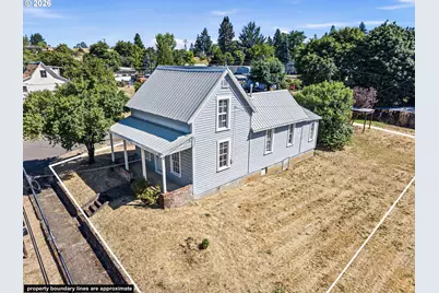 330 NE 1st St, Oakland, OR 97462 - Photo 31