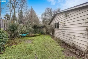 9010 SW Meadow Ln, Portland, OR 97225 - Photo 31