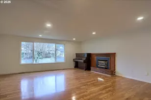 9010 SW Meadow Ln, Portland, OR 97225 - Photo 5