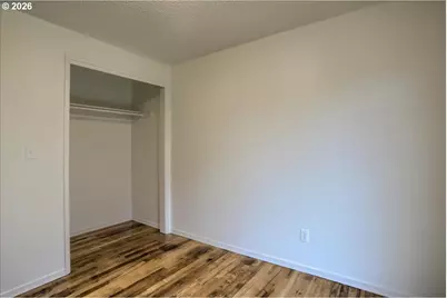 9010 SW Meadow Ln, Portland, OR 97225 - Photo 15