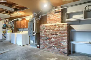 9010 SW Meadow Ln, Portland, OR 97225 - Photo 25