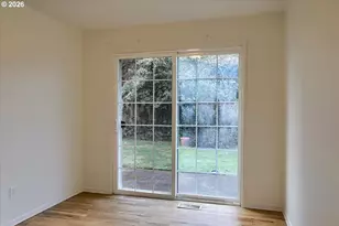 9010 SW Meadow Ln, Portland, OR 97225 - Photo 11