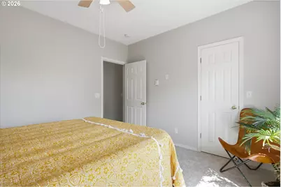 1367 Constitution Ave, Woodburn, OR 97071 - Photo 17