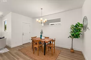 18945 SW Hazelwood Ln, Beaverton, OR 97078 - Photo 9