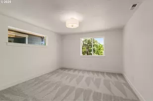 18945 SW Hazelwood Ln, Beaverton, OR 97078 - Photo 11