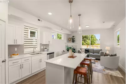 18945 SW Hazelwood Ln #L-7, Beaverton, OR 97078 - Photo 3