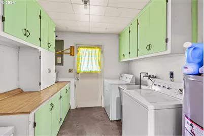 1742 Maywood Ave, Eugene, OR 97404 - Photo 21