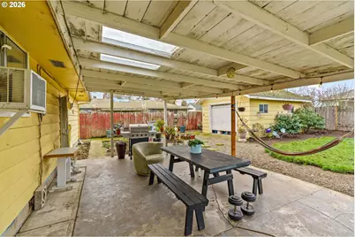 1742 Maywood Ave, Eugene, OR 97404 - Photo 23