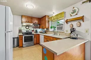 1742 Maywood Ave, Eugene, OR 97404 - Photo 11