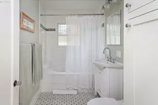 128 NE 43rd Ave, Portland, OR 97213 - Photo 25