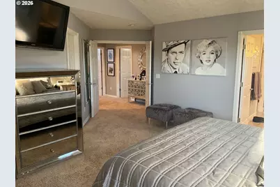22002 NE Lachenview Ln, Fairview, OR 97024 - Photo 15