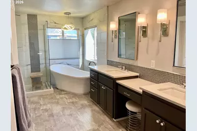 22002 NE Lachenview Ln, Fairview, OR 97024 - Photo 17