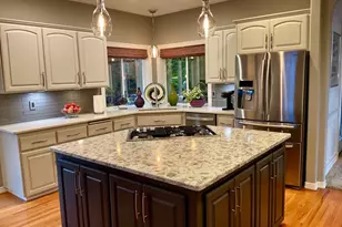 22002 NE Lachenview Ln, Fairview, OR 97024 - Photo 9