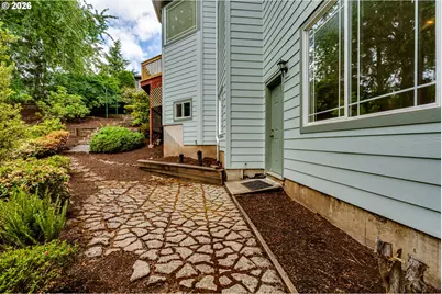 3926 Shasta View St, Eugene, OR 97405 - Photo 43
