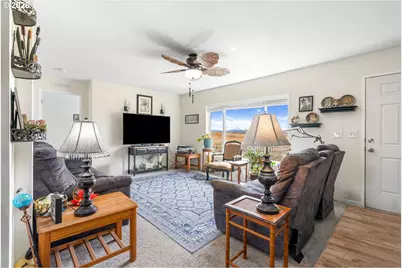 1821 Jaxon St, Goldendale, WA 98620 - Photo 9