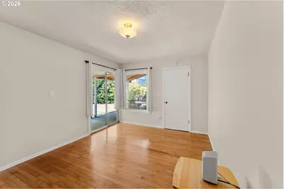 710 11th St, Oregon City, OR 97045 - Photo 11