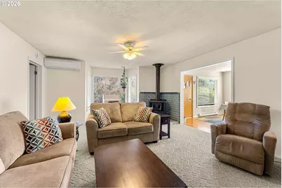 710 11th St, Oregon City, OR 97045 - Photo 7