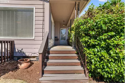 710 11th St, Oregon City, OR 97045 - Photo 3