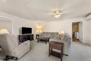 710 11th St, Oregon City, OR 97045 - Photo 5