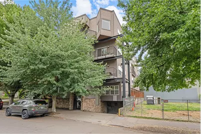 2241 NW Pettygrove St #6, Portland, OR 97210 - Photo 1