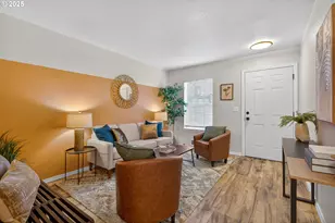 6689 N Columbia Way, Portland, OR 97203 - Photo 7