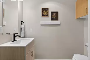 6689 N Columbia Way, Portland, OR 97203 - Photo 11