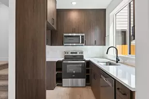 3215 SE 28th Ave, Portland, OR 97202 - Photo 5