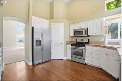 14297 SE Summit Dr, Clackamas, OR 97015 - Photo 13