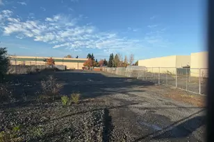 3939 Cross St, Eugene, OR 97402 - Photo 1