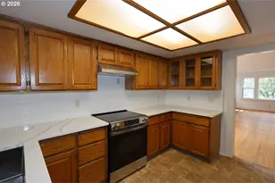 226 SE 76th Ave, Portland, OR 97215 - Photo 9