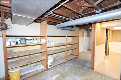 226 SE 76th Ave, Portland, OR 97215 - Photo 33