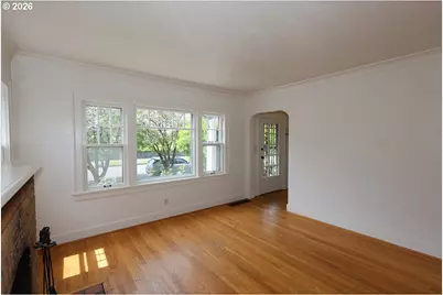 226 SE 76th Ave, Portland, OR 97215 - Photo 5