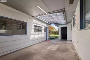 389 Maxwell Rd, Eugene, OR 97404 - Photo 21
