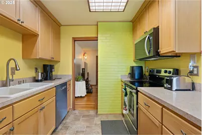 2707 NE 123rd Ave, Portland, OR 97230 - Photo 9