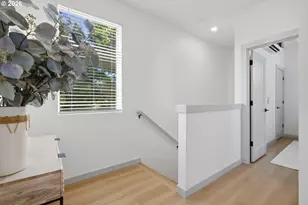 7043 SE 60th Ave, Portland, OR 97206 - Photo 9