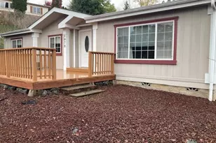 2978 NE Privado Ct, Roseburg, OR 97470 - Photo 1