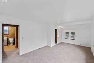 1392 N 8th St, Coos Bay, OR 97420 - Photo 23